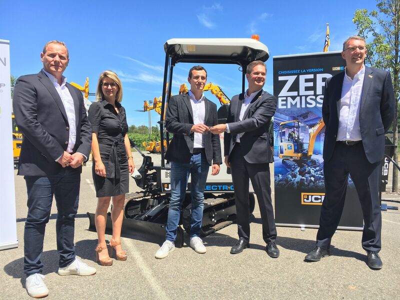 熱銷灋(fa)國(guo)：JCB電(dian)動(dòng)微挖再獲新(xin)訂單(dan)